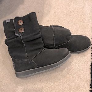 Super comfy memory foam boots